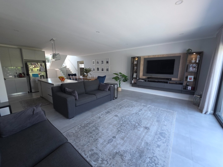 4 Bedroom Property for Sale in Sandown Western Cape